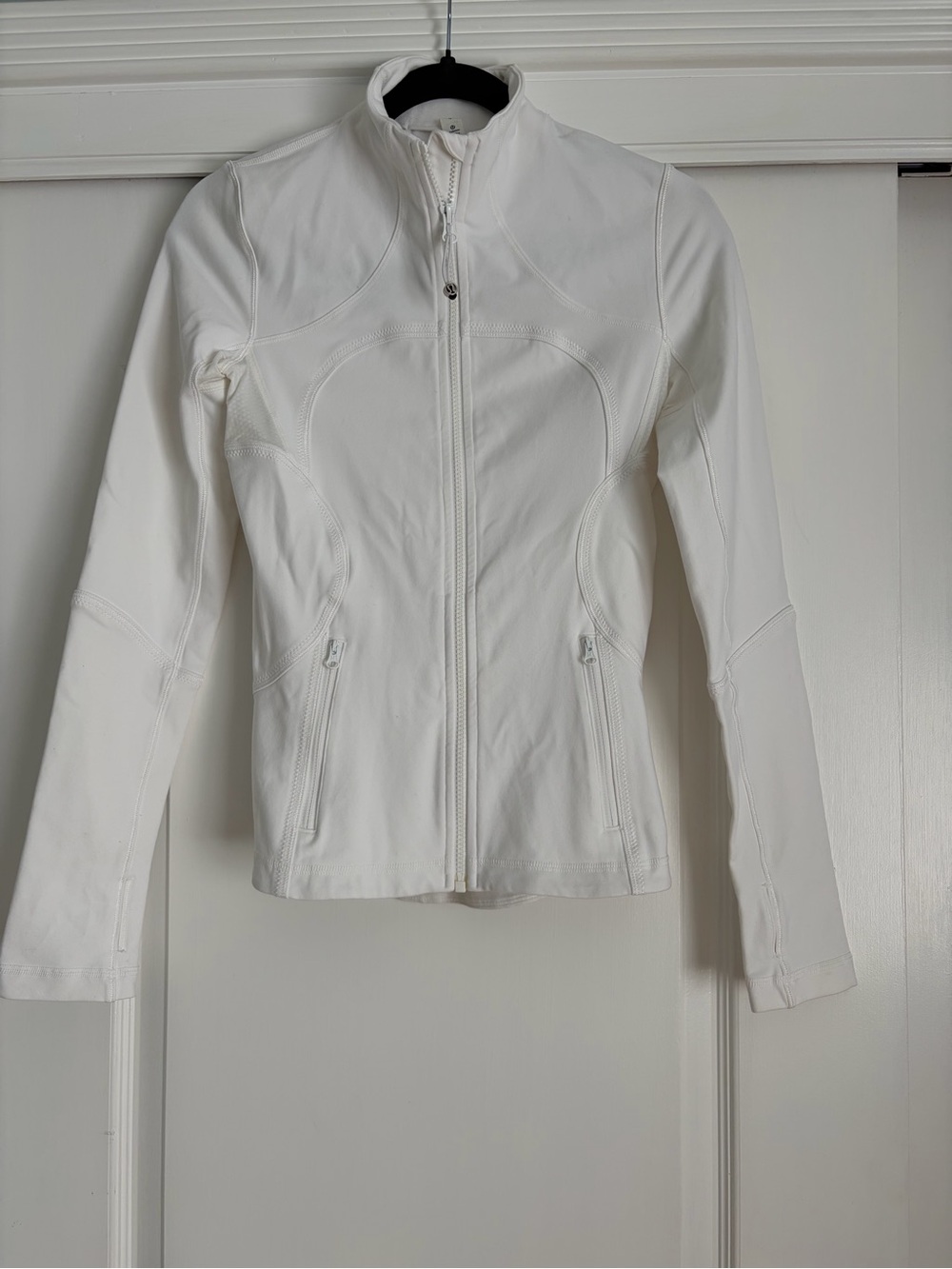 Lululemon Define Jacket White Full Zip Thumbhole Yoga Running Size 4